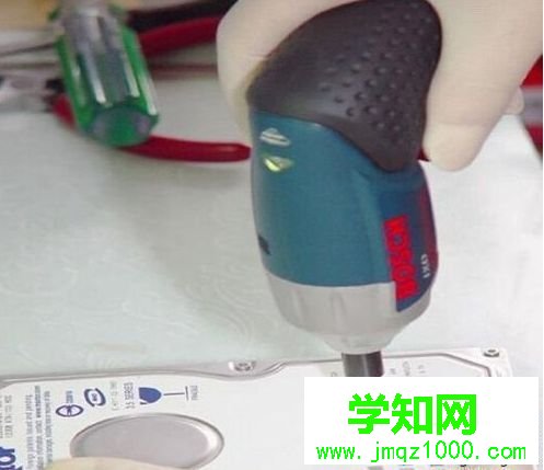 硬盤磁頭壞了能修嗎？硬盤磁頭壞了怎么修復
