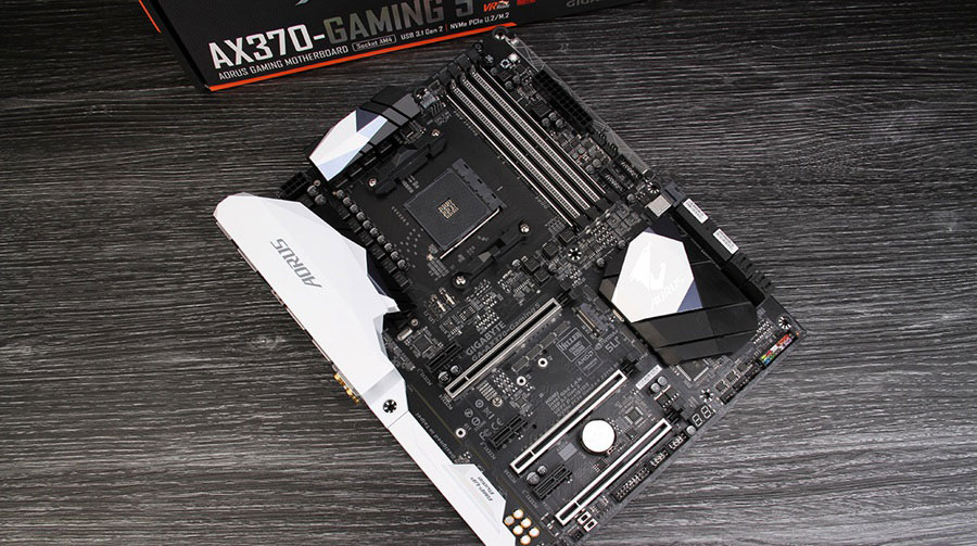 AMD Ryzen主板來襲 技嘉AX370-Gaming5主板開箱圖賞(4/13)
