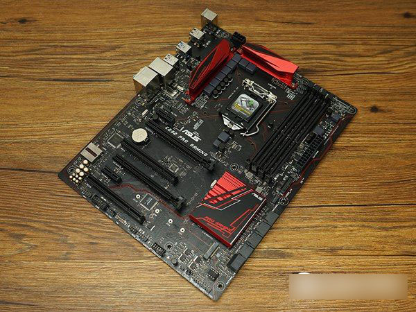 B150和C232哪個好 C232和B150主板區別對比