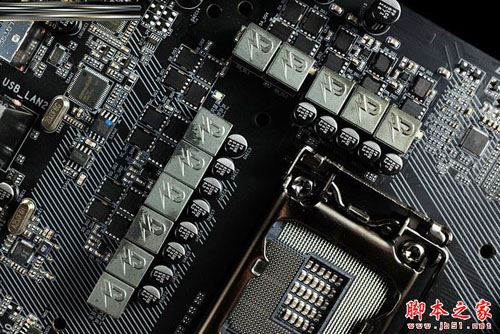 三、拆解解析：11相供電、雙M.2