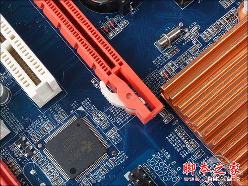 不合理的PCI-E卡扣設計