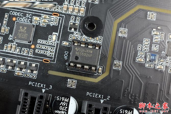 三、拆解解析：14相供電、3枚超頻按鈕