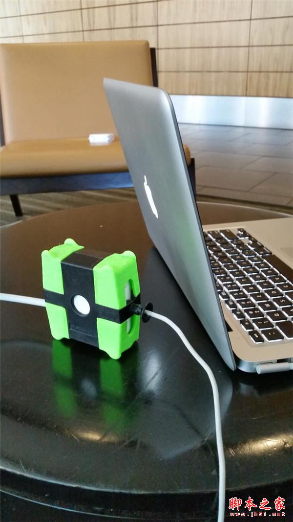 給你的 MacBook 充電器找個保鏢