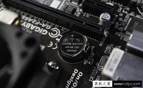 電腦主板怎么更換CMOS電池？電腦主板紐扣電池更換安裝的圖文教程