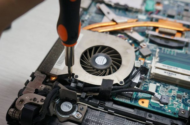 筆記本散熱不好怎么辦？筆記本電腦散熱差的原因及解決方法