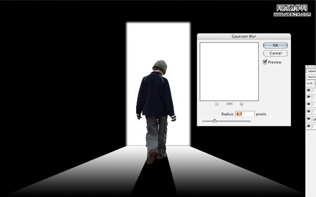 ps合成教程:走進(jìn)神秘發(fā)光之門的男孩-webjx.com